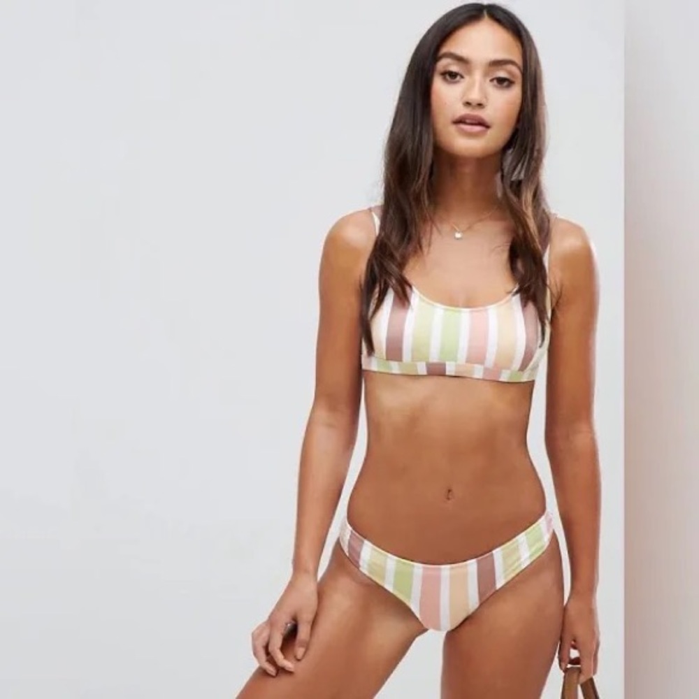 Rhythm Sahara rainbow set. Bottom Small top Medium